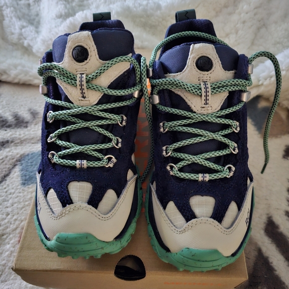 Merrell shoes - Picture 2 of 3